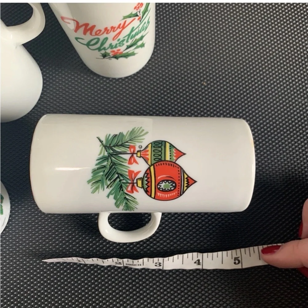 Festive Holiday Mug Set 4 - White with Christmas Designs Fairmont porcelain - Picture 6 of 6